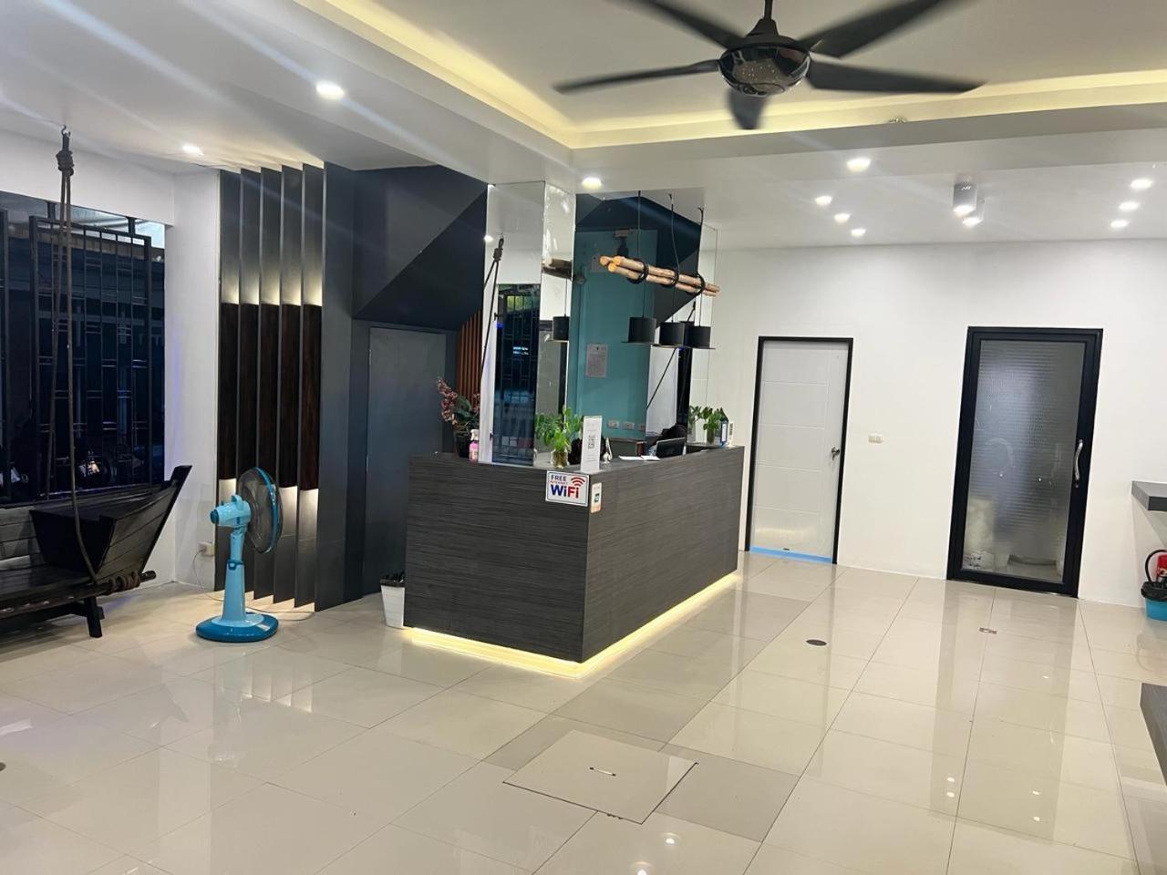 Hotel The Journey Patong New 외부 사진